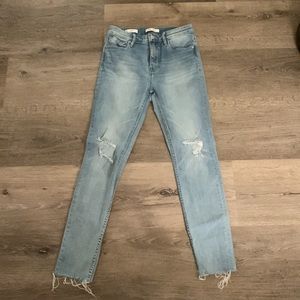 Vigoss Women’s Distressed Skinny Blue Jeans